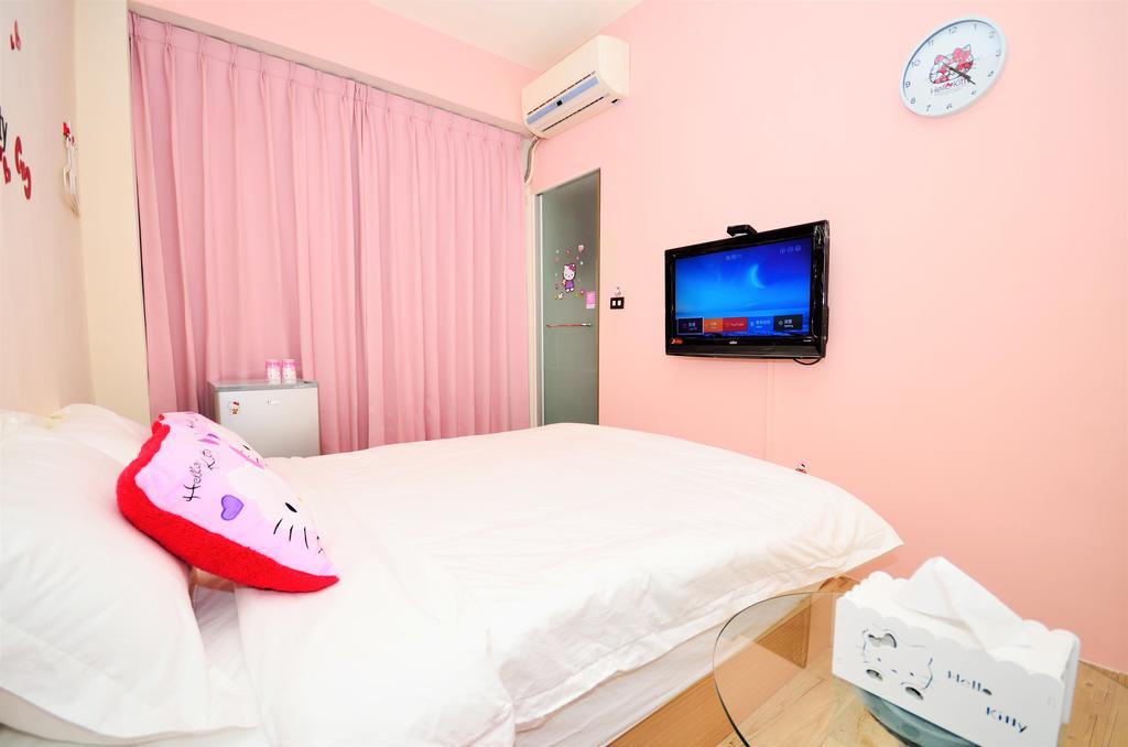 Hotel Fj Beautiful à Taichung Extérieur photo