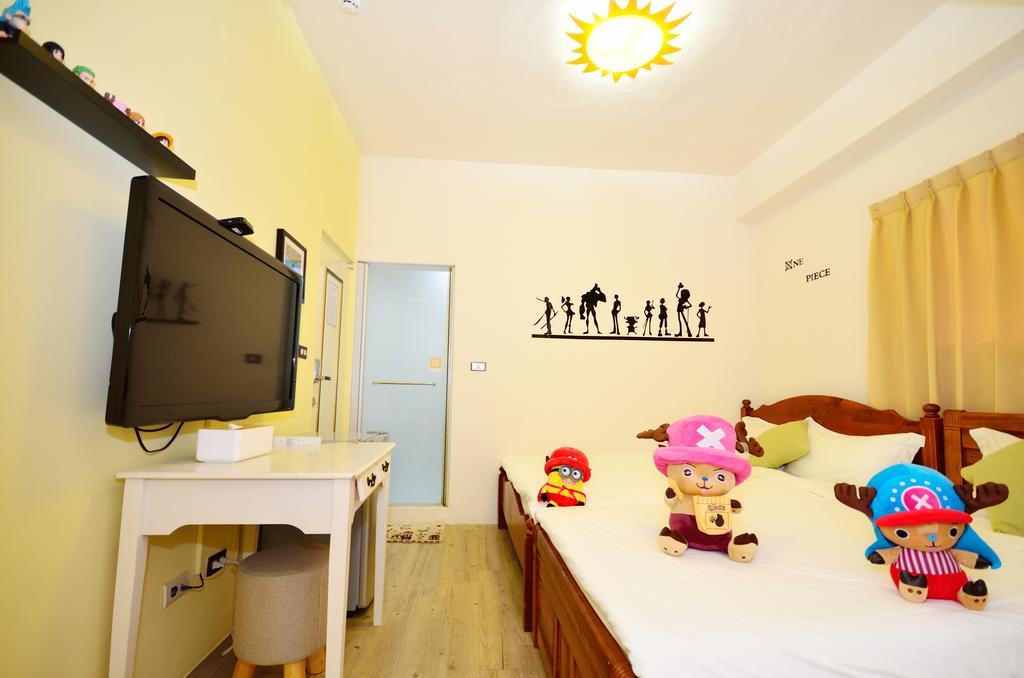 Hotel Fj Beautiful à Taichung Extérieur photo